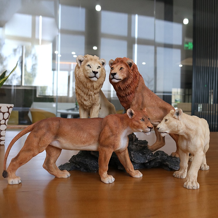 Fashion Simulated Lion Model Lioness Crafts Home Studio Desktop Arrangement Collection Figurines Miniatures Decoration Crafts